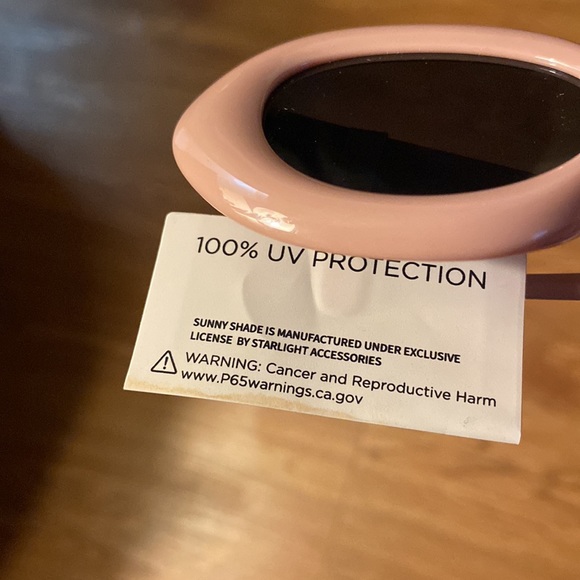 Bold Rrtro Oval Mod Frame Sunglasses - Picture 5 of 5